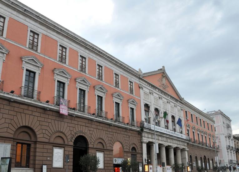 «Caro futuro sindaco, lavoriamo insieme per il bene di Bari»