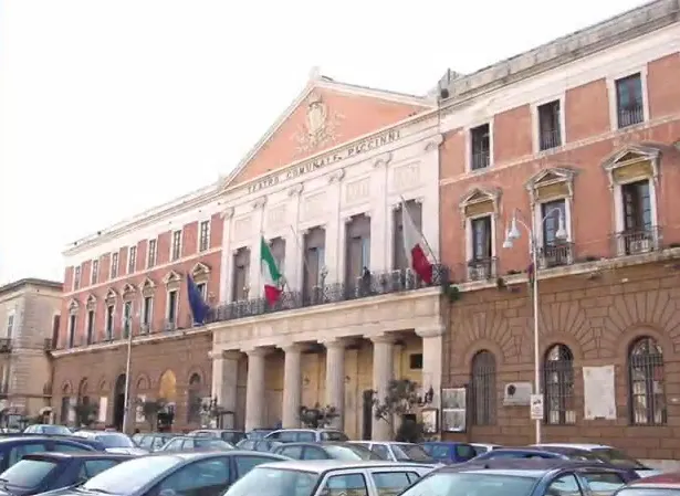 Bari, cambio appalto per le pulizie al Comune, Ugl “diritti e condizioni dei lavoratori salvaguardati”